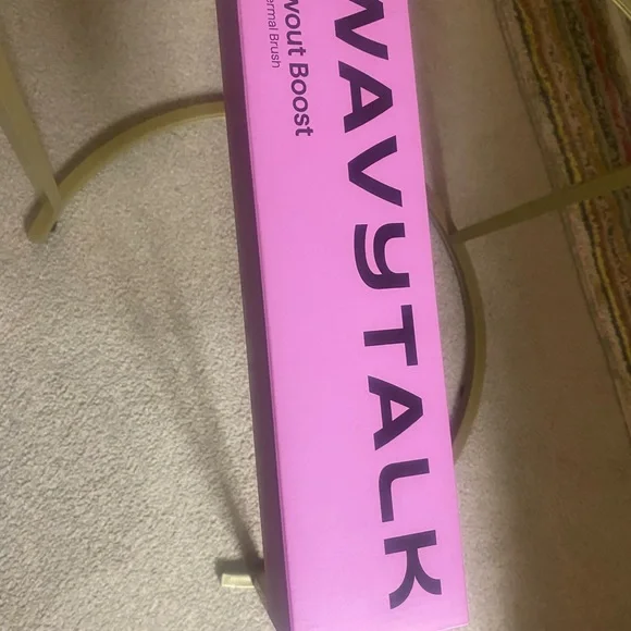 Wavytalk Blowout Boost Ionic Thermal Brush (Unused, no hair clips) - Picture 4 of 6